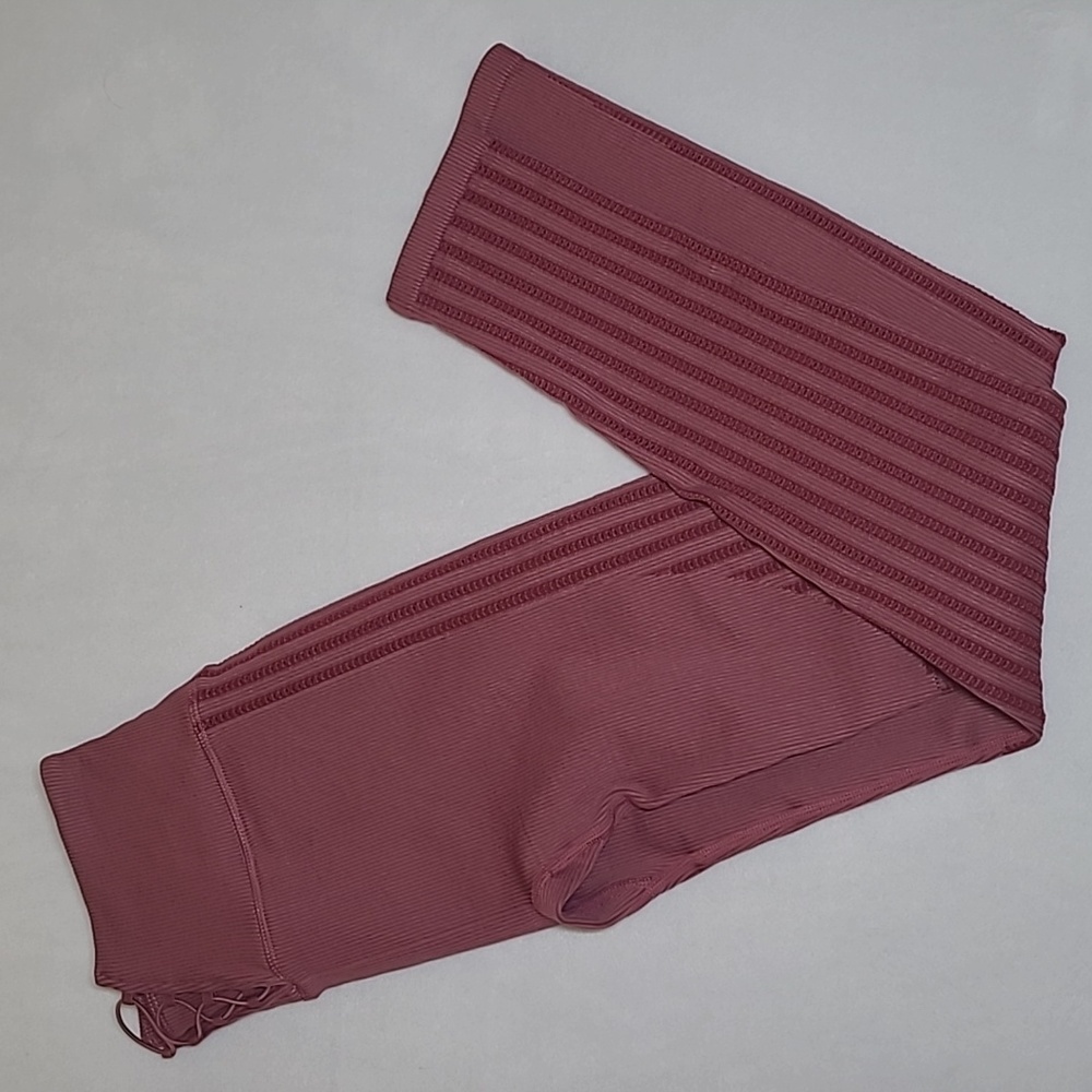 Fabletics cut out leggings